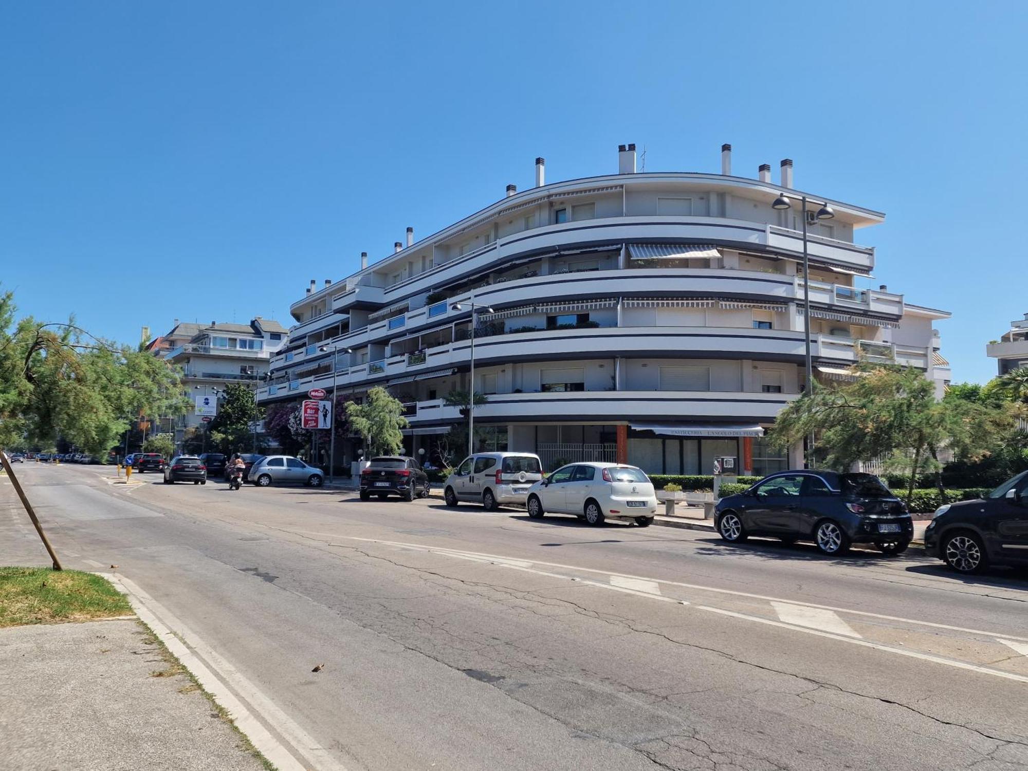 Tramonti Apartments 페스카라 외부 사진
