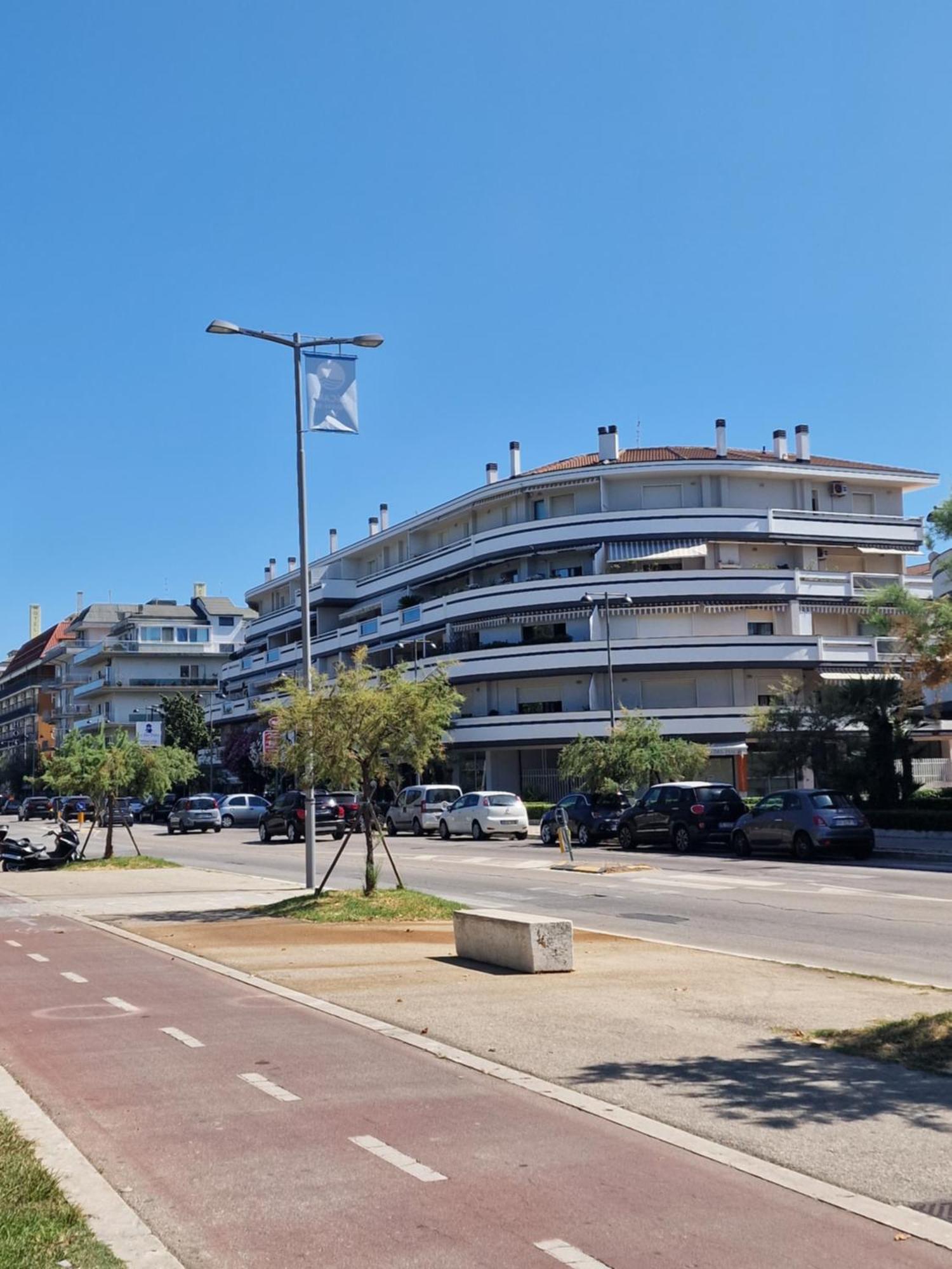 Tramonti Apartments 페스카라 외부 사진